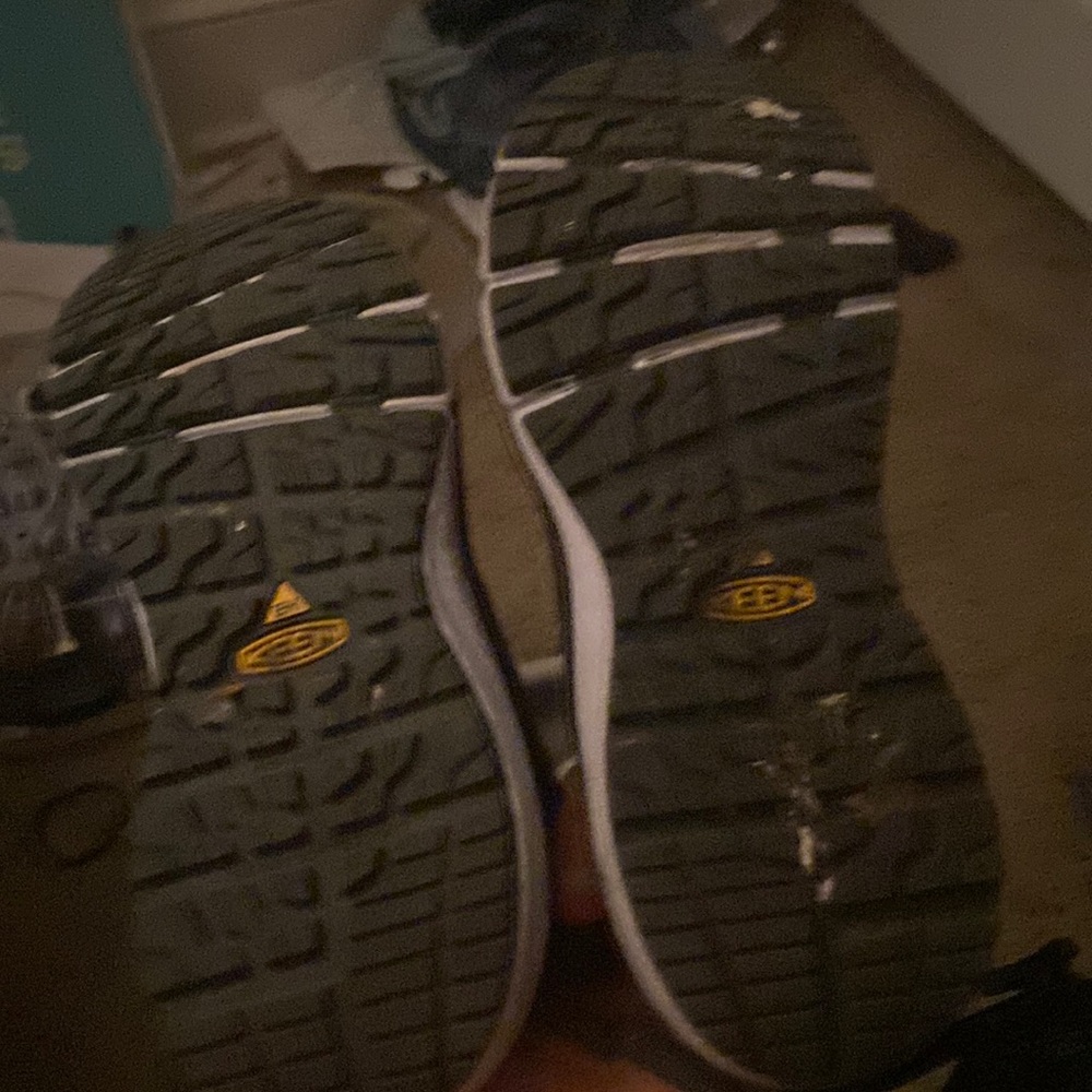 Keen Composite toe shoes